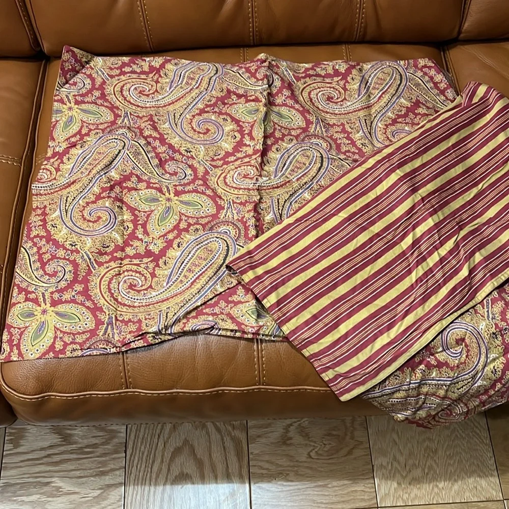 Ralph Lauren Edmonton Paisley Pillow Shams 26”x20”